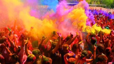 Holi 2025: Follow these easy tips to protect your skin from colors