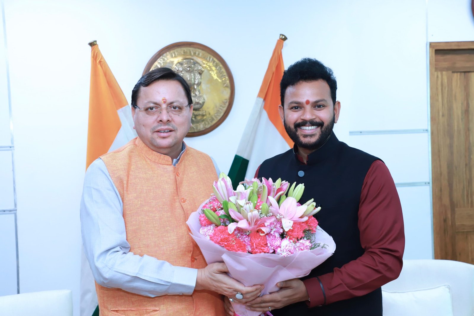 CM Dhami met the Civil Aviation Minister in Delhi, put forward important proposals regarding air connectivity of Uttarakhand