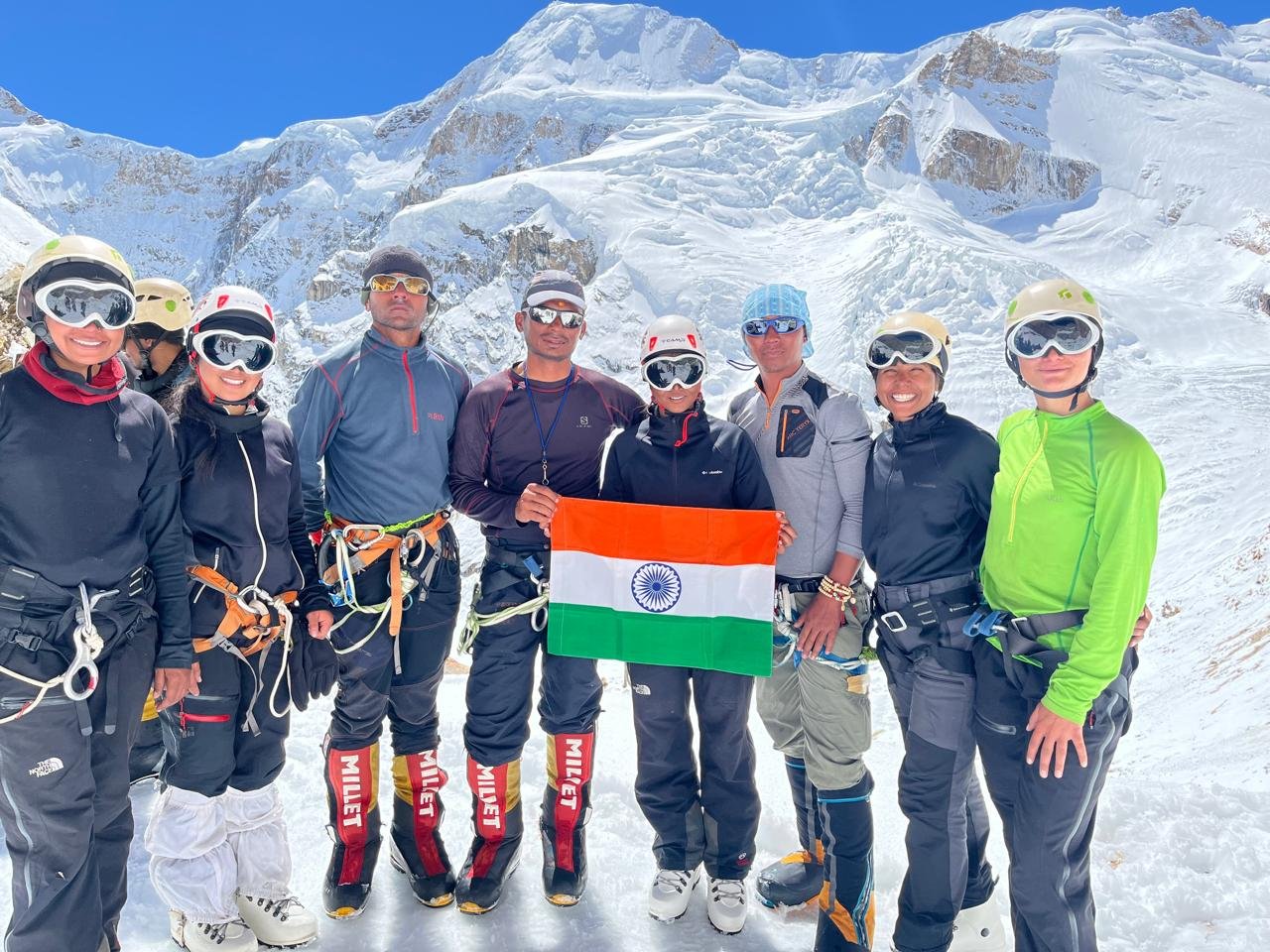 Three NCC cadets from Uttarakhand hoisted the tricolor on Mount Everest, created history