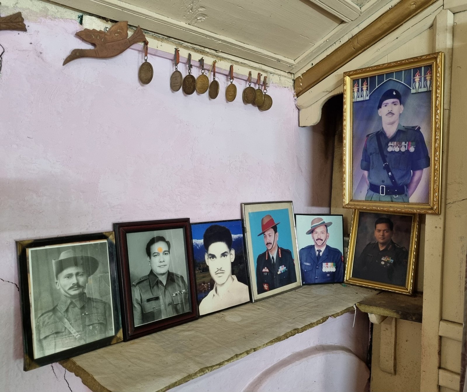 Chamoli's Bisht family proud of the air strike: "The army gave a message full of bravery"