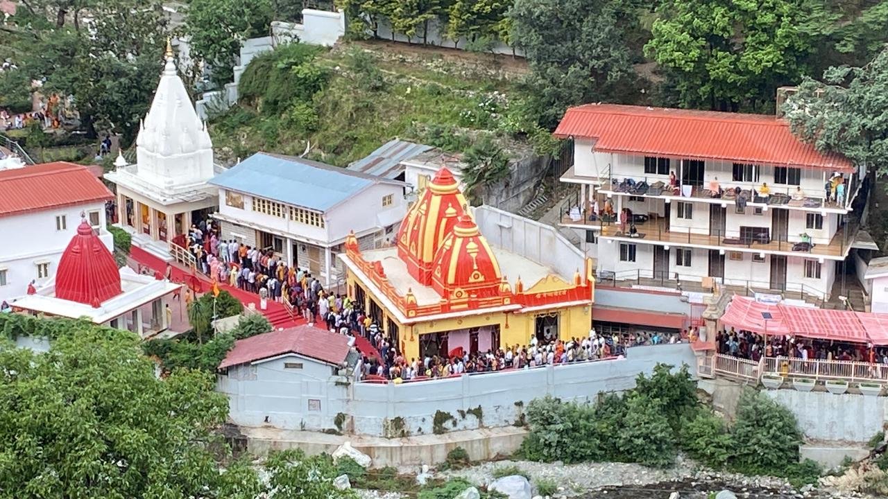 Neem Karoli Baba Kainchi Dham Foundation Day: A huge crowd of devotees will gather on June 15, the administration has made special preparations