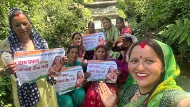 दीपा नेगी उर्फ दीपा पहाड़ी – 1.28 लाख सब्सक्राइबर